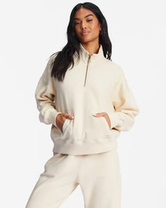 How To Style a Hoodie – Women's Guide – Billabong